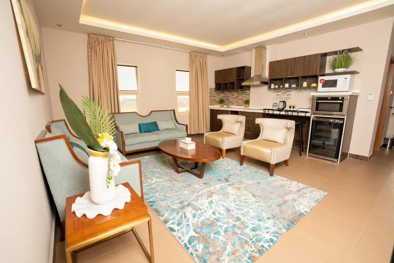 Suite Blue Dammam 4*,